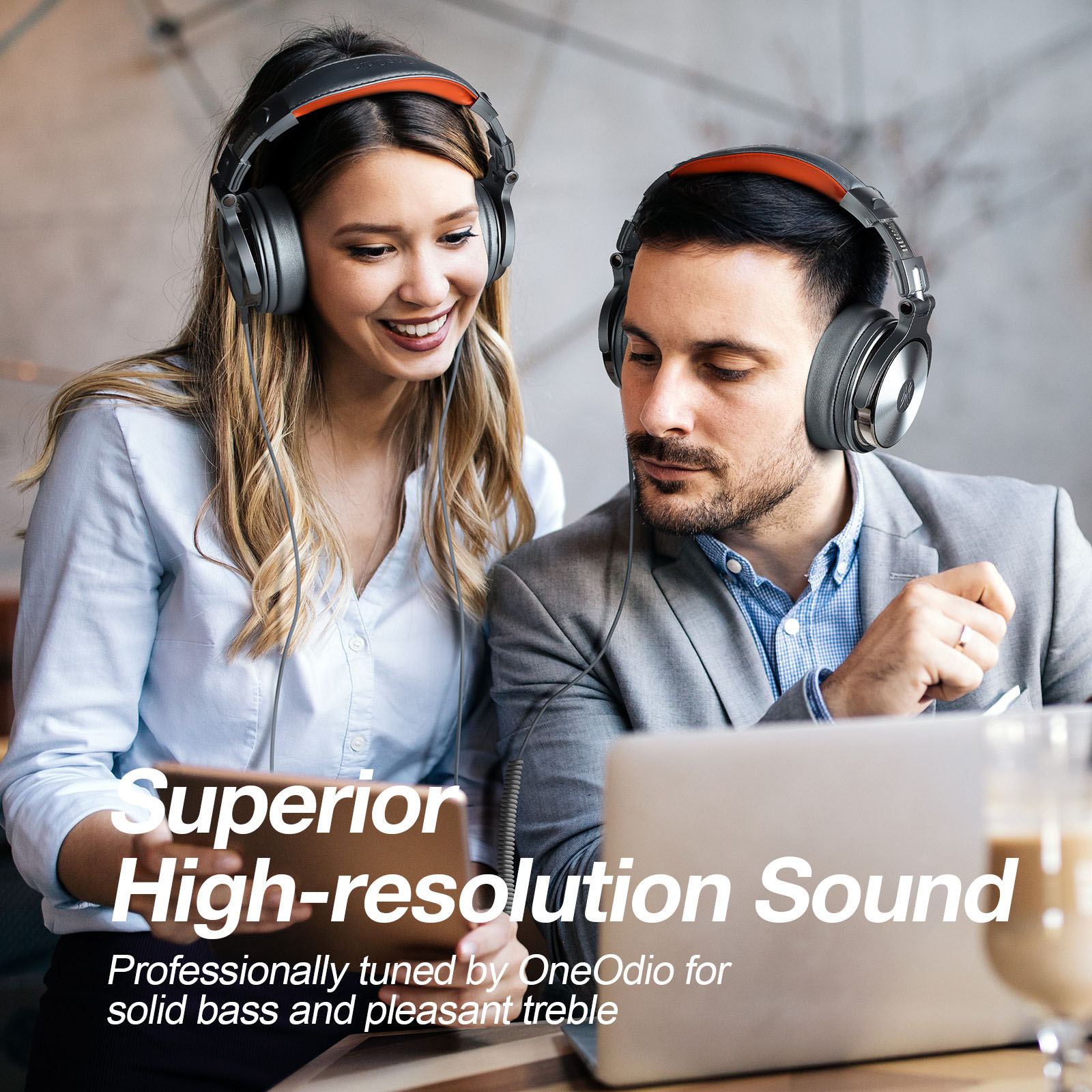 OneOdio 折りたたみ式オーバーイヤー有線ヘッドホン。ス - Dj Headphones Professional のレビューと価格